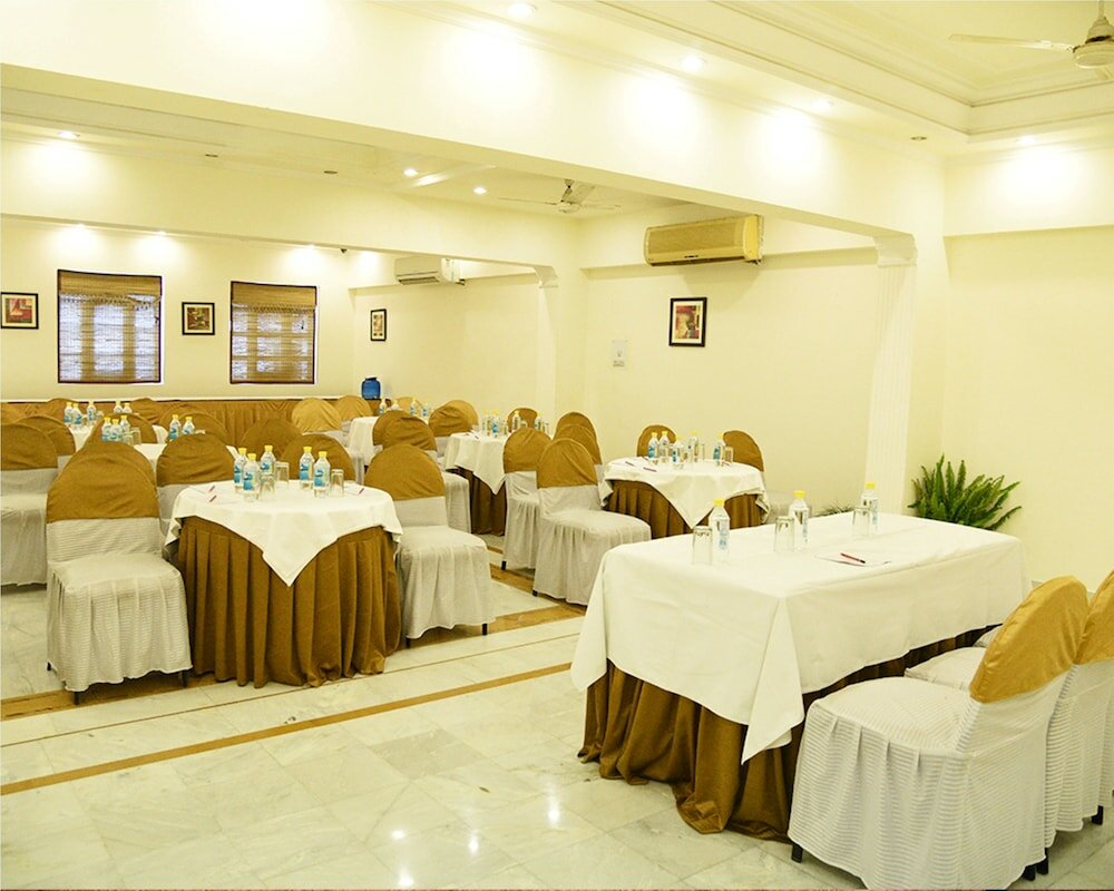 Фото Hotel Shiva Residency