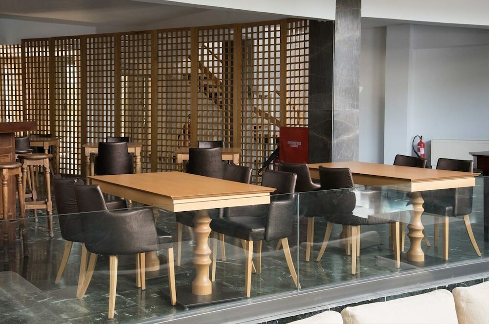 Фото Acharnis Kavallari Hotel Suites