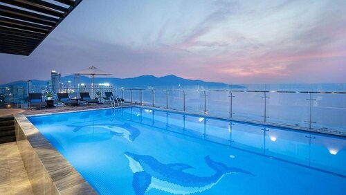 Внешний вид отеля Sunny Ocean Hotel & SPA в Дананге, фото 2