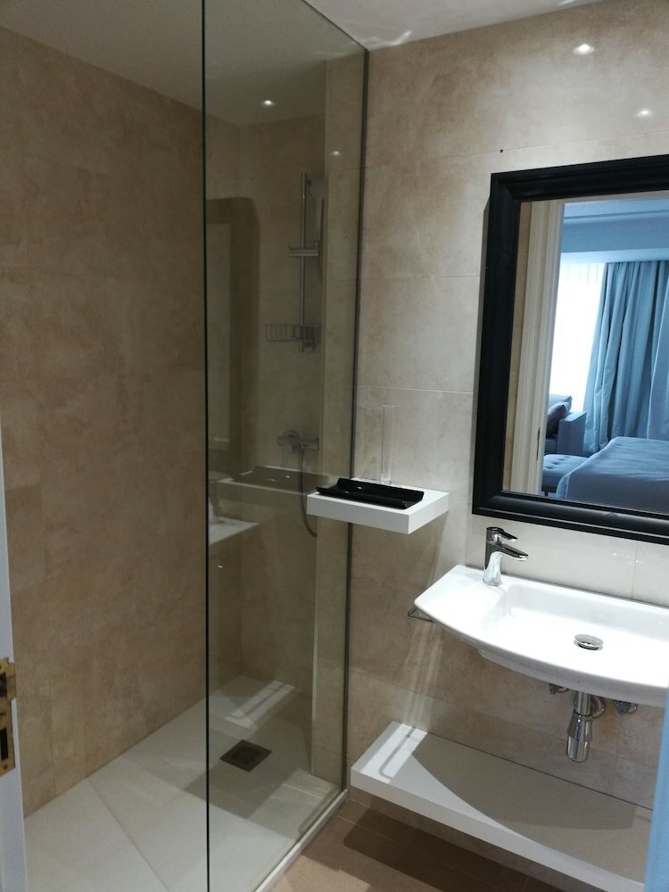 Фото Hotel Avenue Louise Brussels Trademark Collection by Wyndham