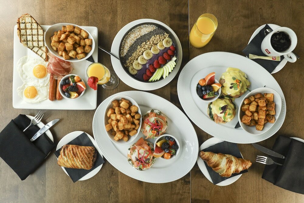 Фото Hôtel AC Montréal Centre ville