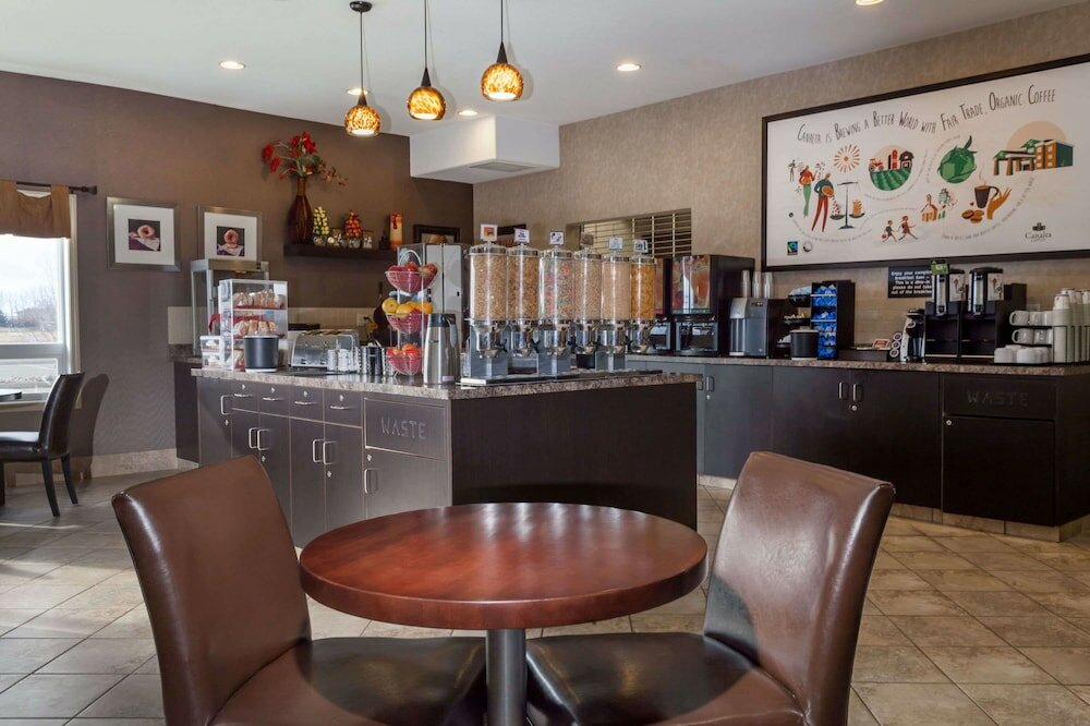 Фото Ramada by Wyndham Stettler