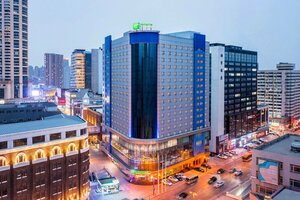 Гостиница Holiday Inn Express Dalian City Center
