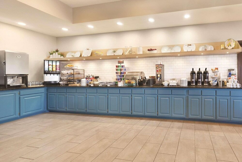Фото Country Inn & Suites by Radisson, Billings, Mt