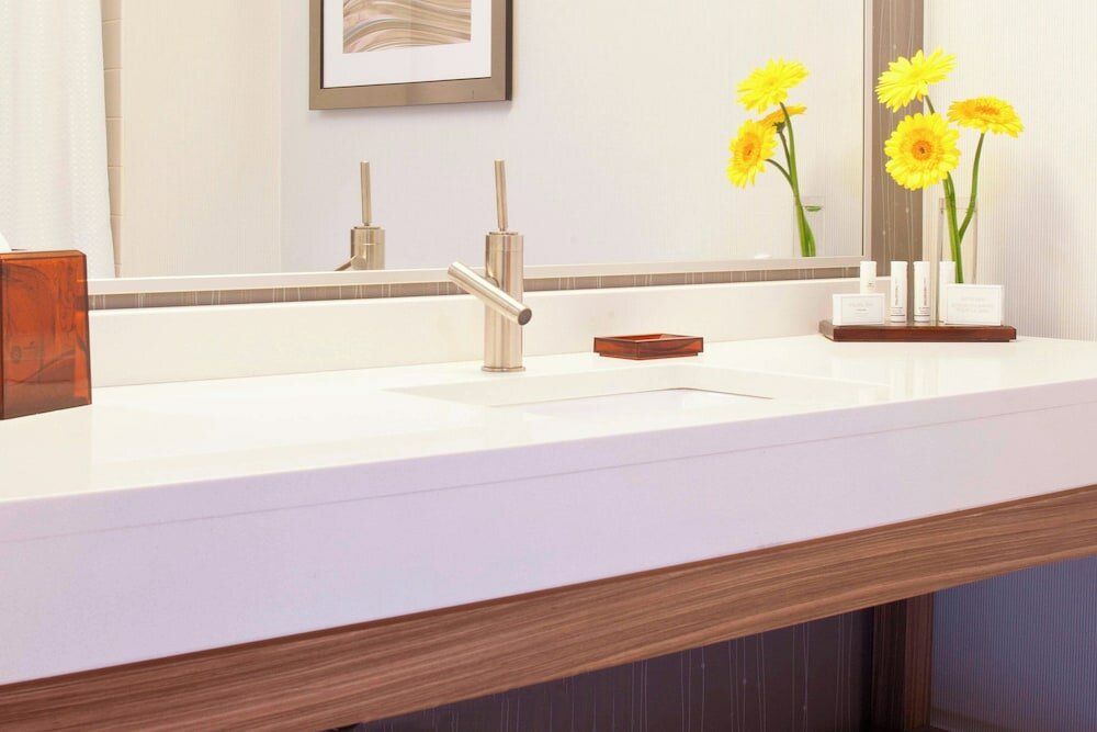 Фото Courtyard by Marriott Pueblo Downtown