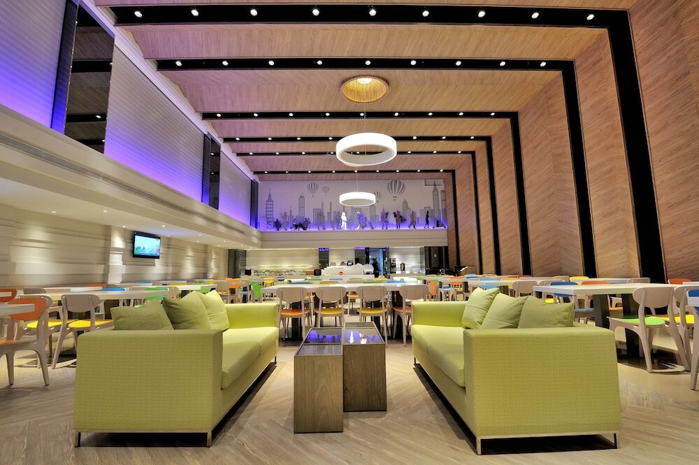 Фото Green World Hotel Zhonghua