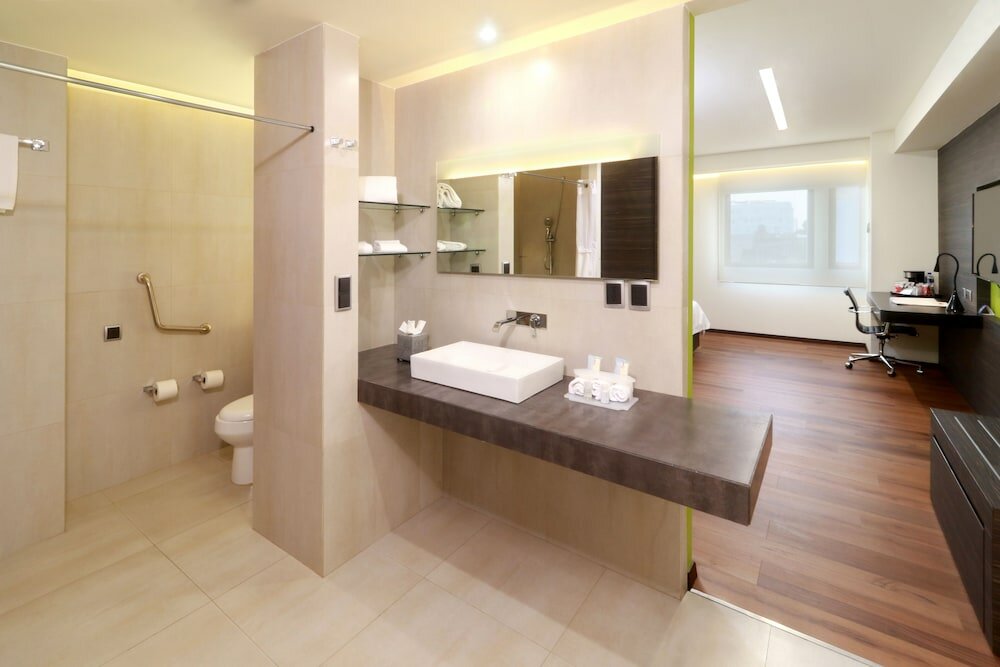 Фото Holiday Inn Express Mexico Aeropuerto