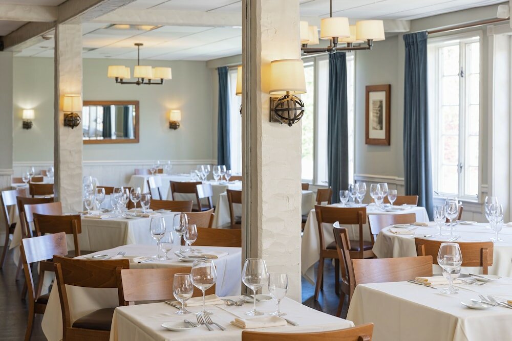 Фото Crabtree's Kittle House Restaurant & Inn