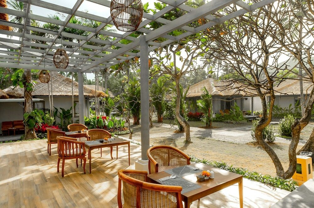 Фото Nirwana Beach & Resort