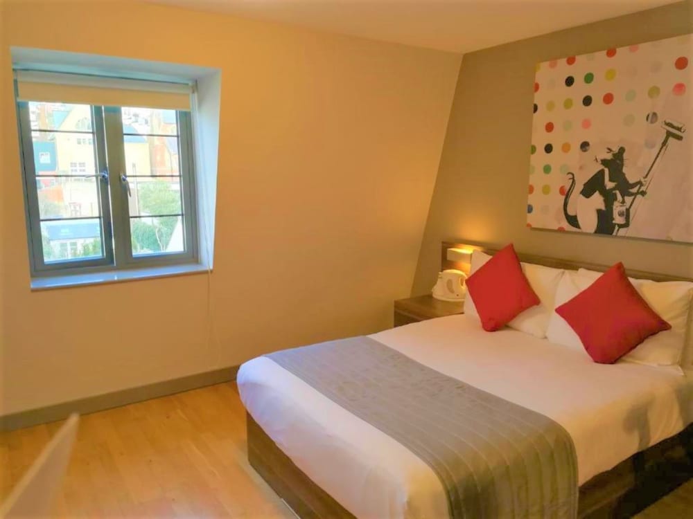 Фото Britannia Study Hotel