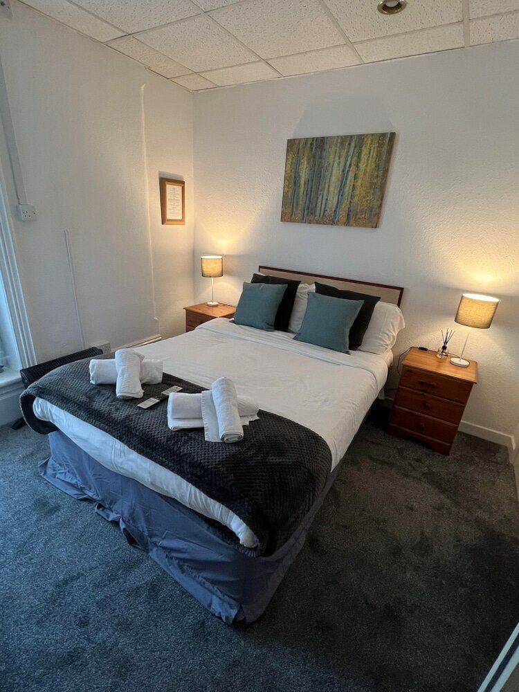 Фото The Wilton Hotel