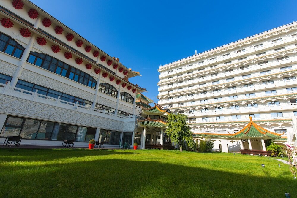 Фото Huatian Chinagora Hotel