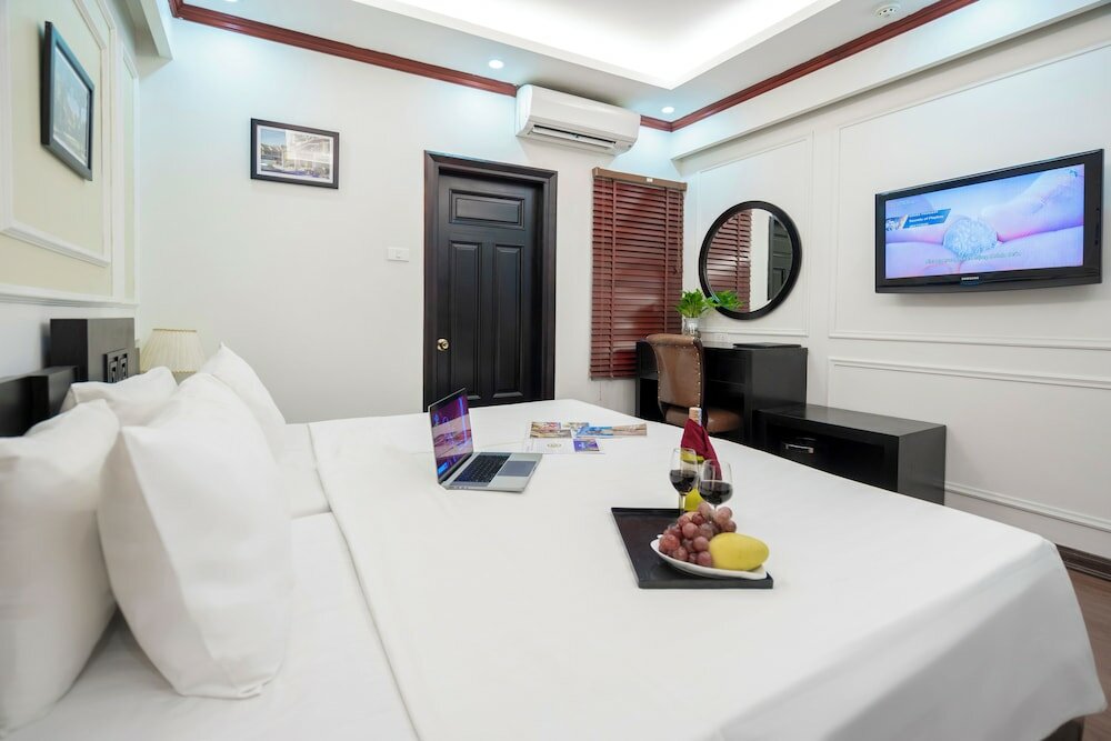 Фото Hanoi Paradise Hotel & Travel