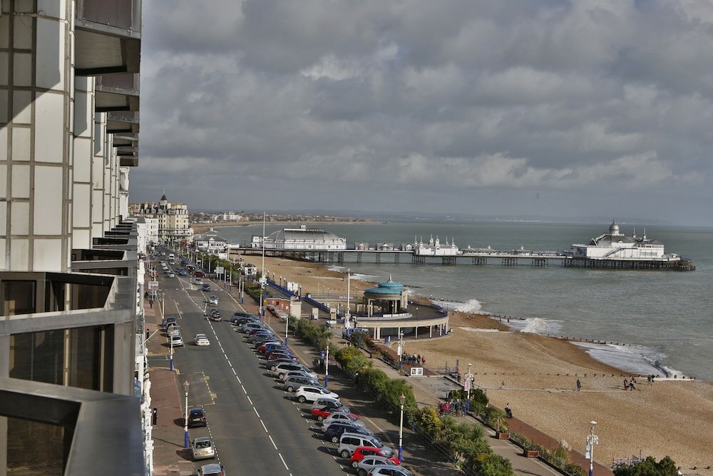 Фото The View Hotel