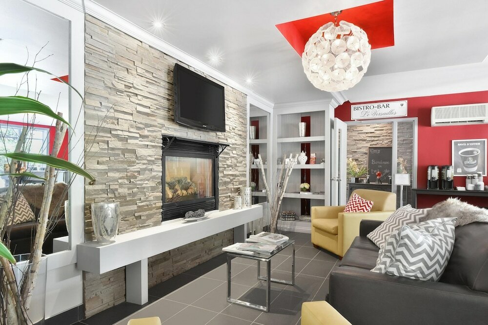 Фото Hôtel Le Versailles