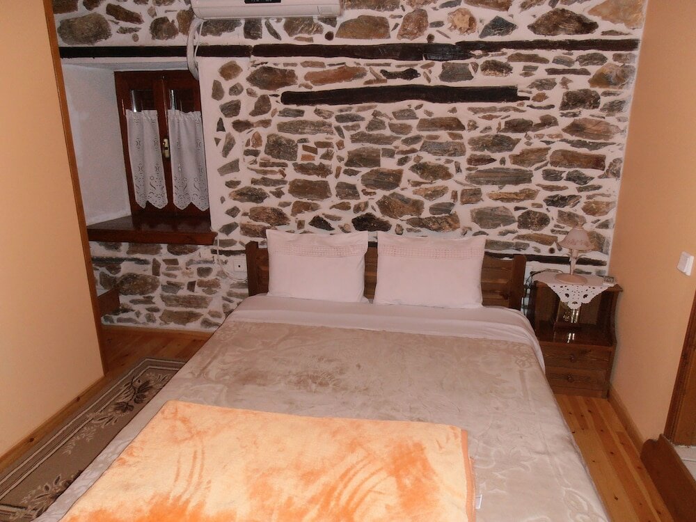 Фото Mansion Terpou