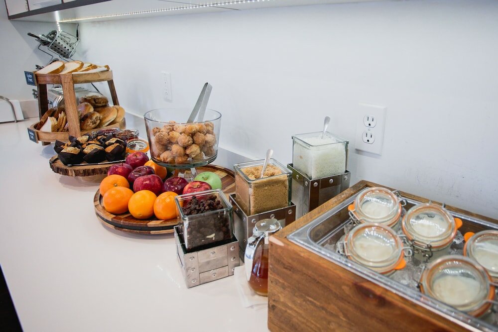 Фото Menlo Park Inn