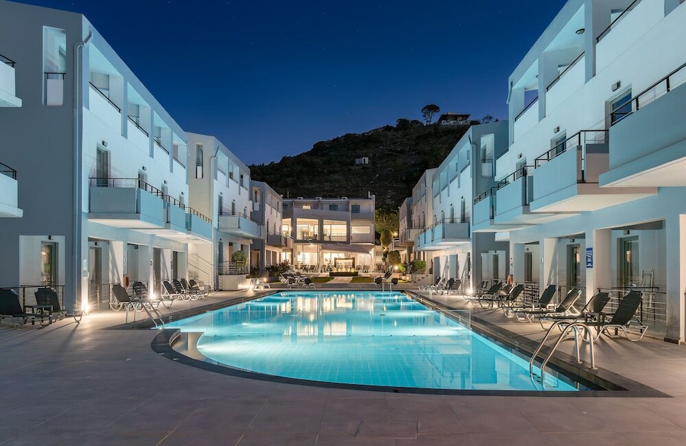 Фото Sunrise Village Hotel