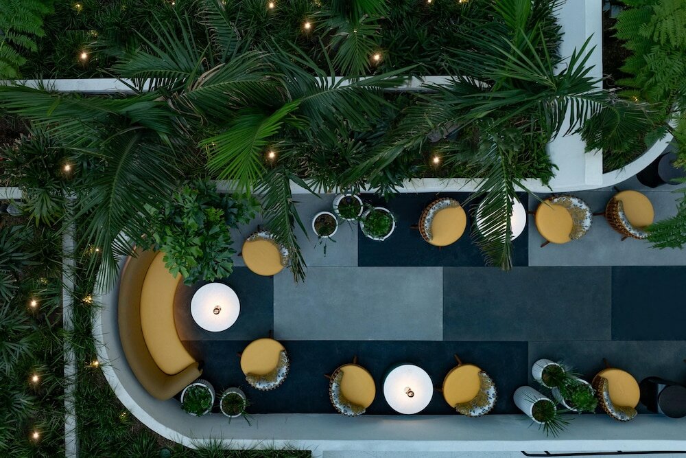 Фото W Hollywood