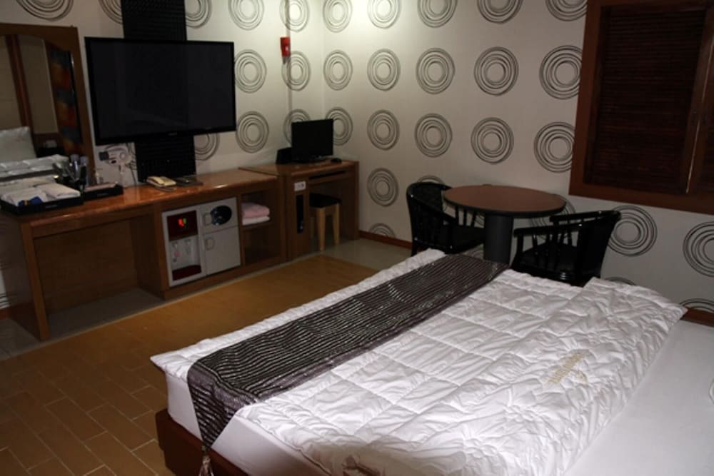 Фото Goryeo Hotel