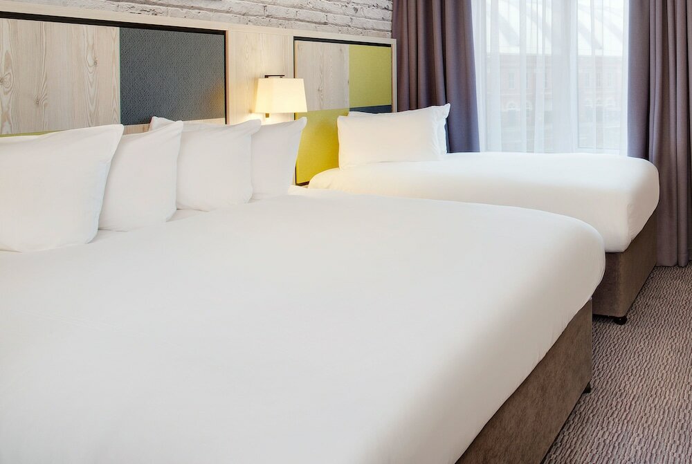 Фото Leonardo Hotel Manchester Central - Formerly Jurys Inn