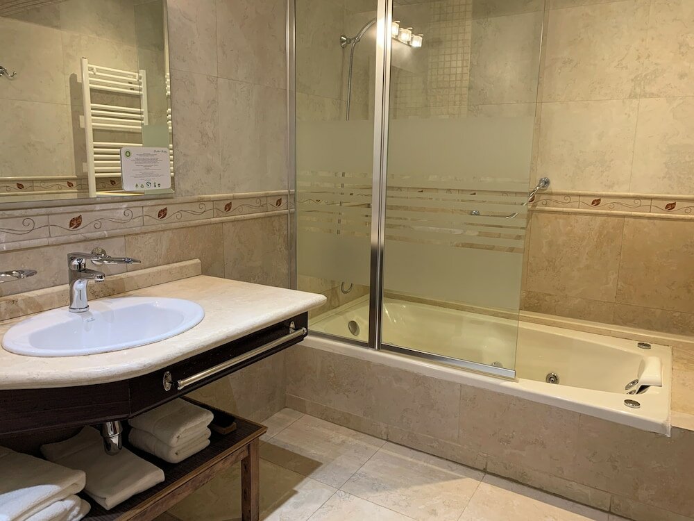 Фото Chalten Suites Hotel