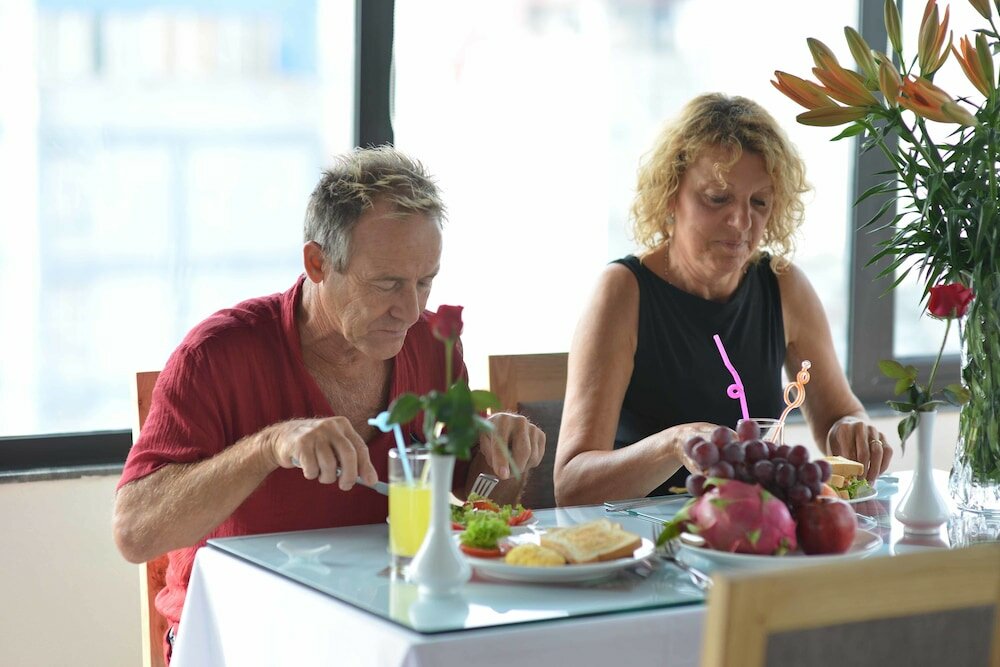 Фото Blue Hanoi Inn Hotel