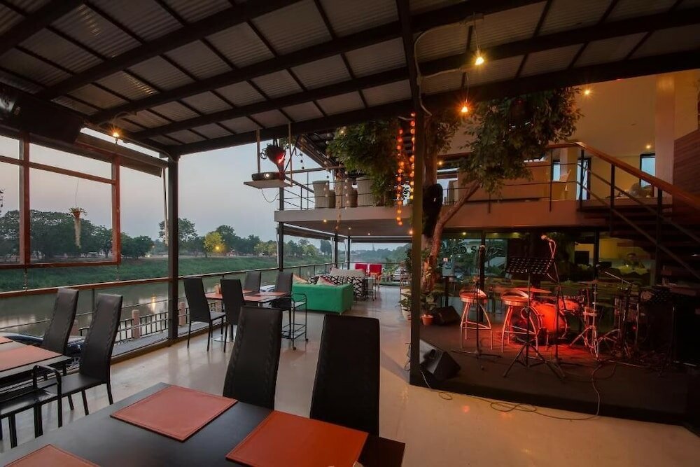 Фото Dragon River Avenue Hotel