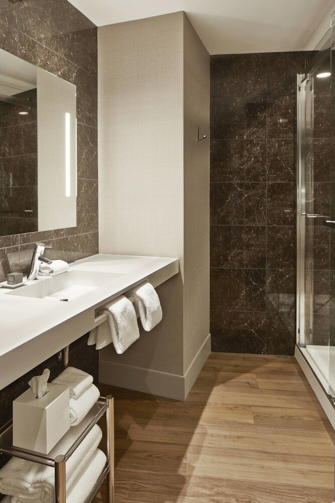 Фото Ac Hotel by Marriott Minneapolis Downtown