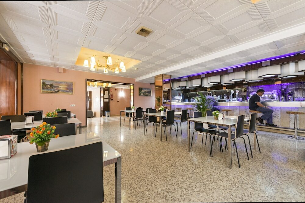 Фото Marisol Hotel