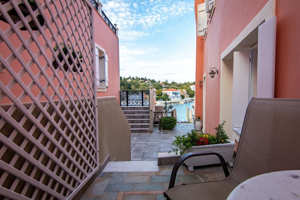 Фото Fiscardo Studios