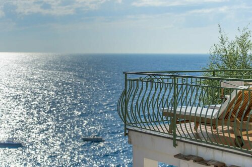 Внешний вид отеля Hotel Onda Verde в Прайано, фото 5