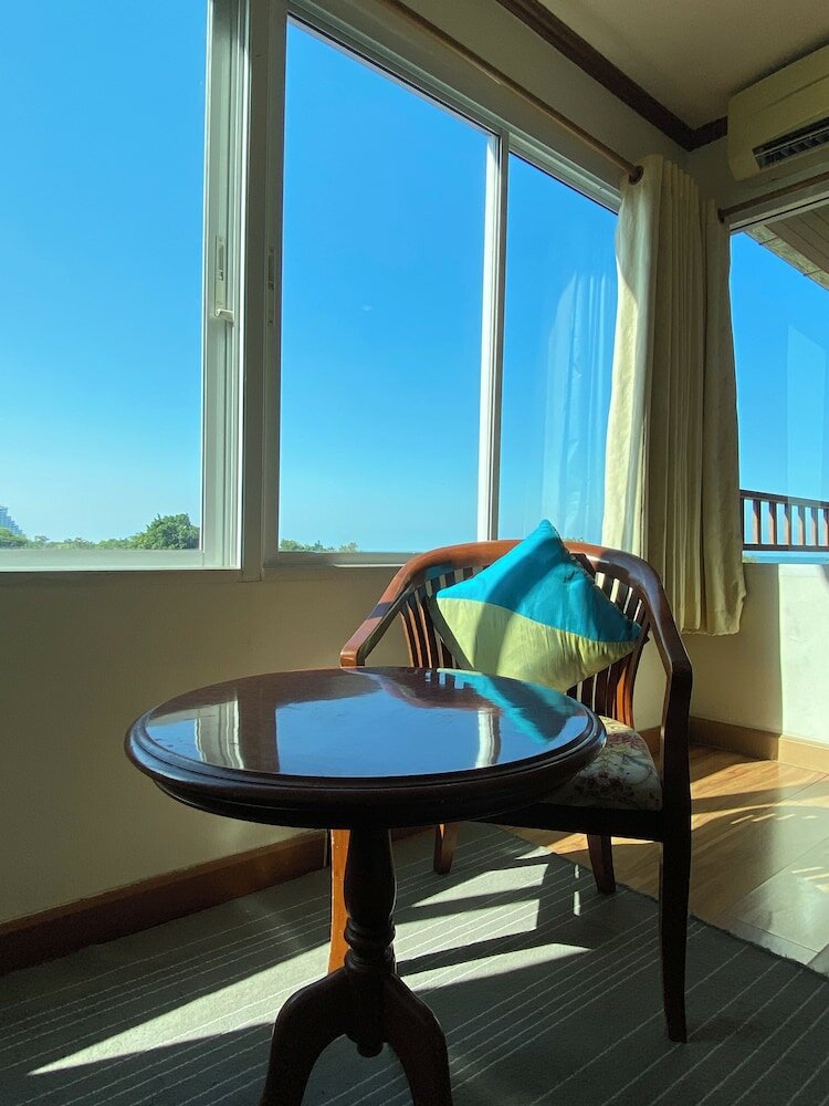 Фото Thipurai Beach Hotel