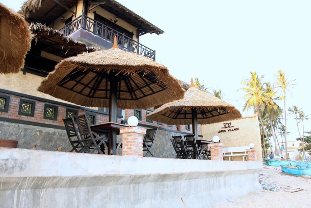 Фото Lotus Village Resort Mui Ne