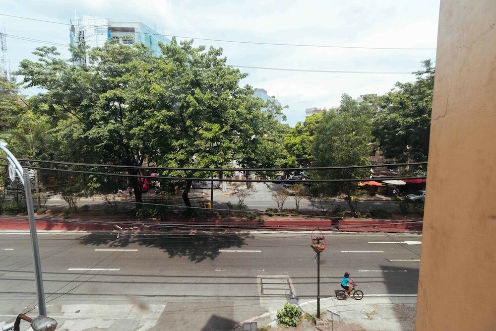 Фото RedDoorz near Quirino Station