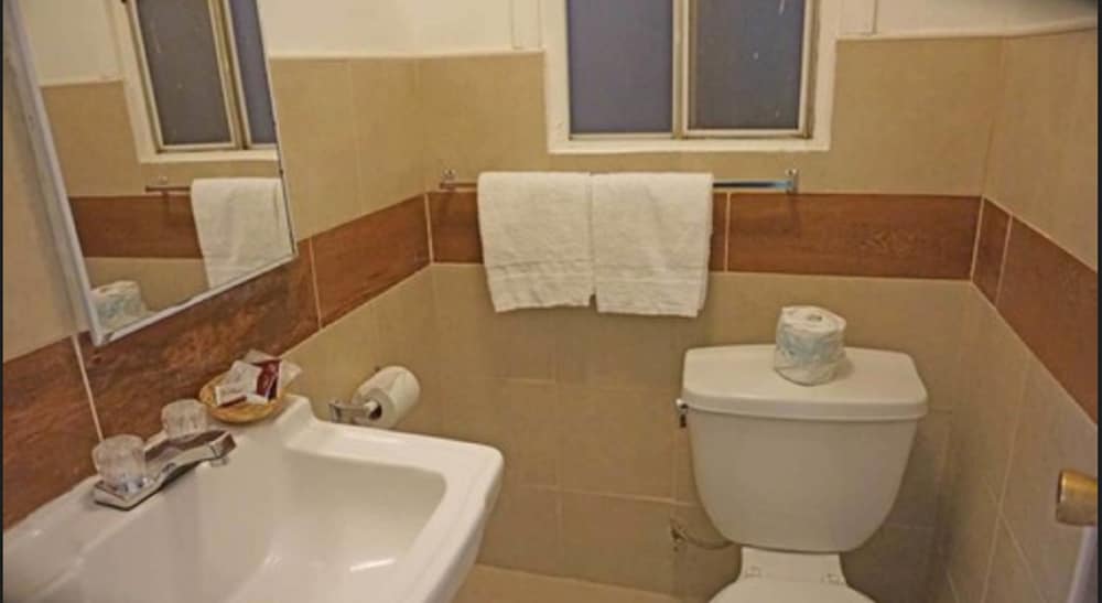 Фото Hollywood Roxy Hotel