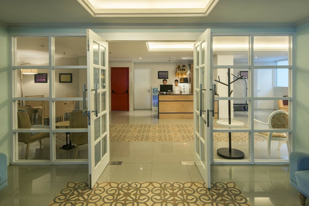 Фото Yan's House Hotel