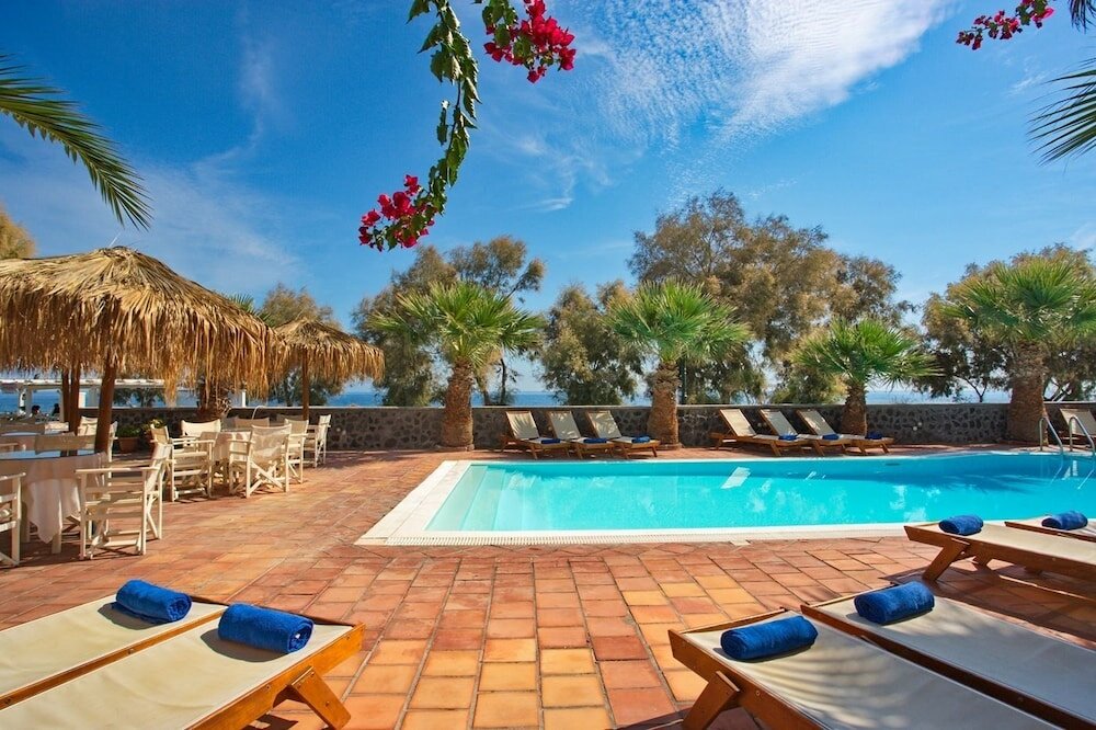 Фото The Boathouse Hotel