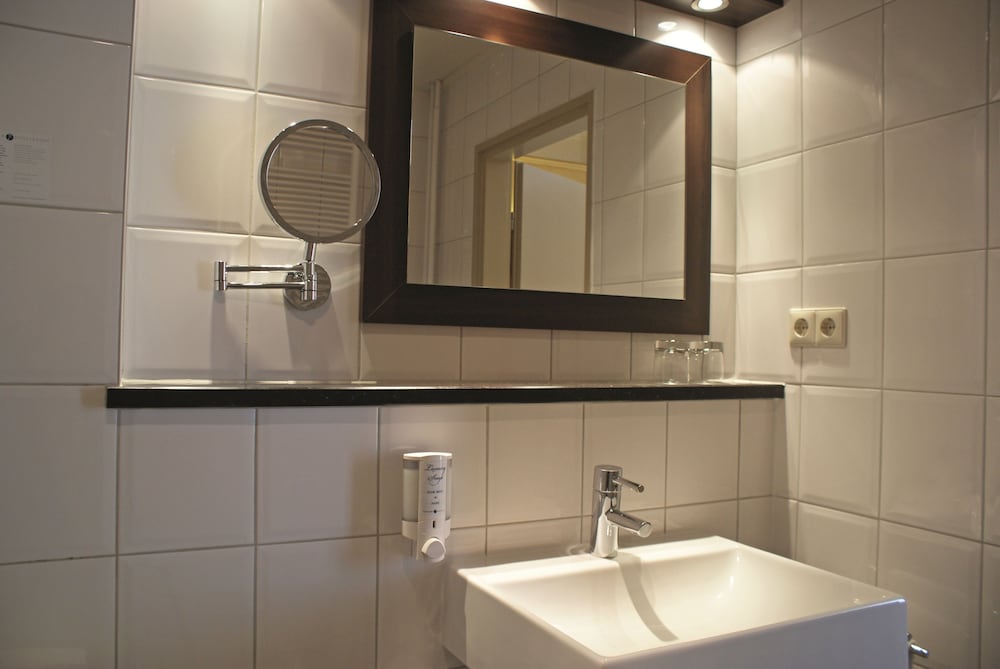 Фото Fletcher Hotel-Restaurant Kasteel Erenstein