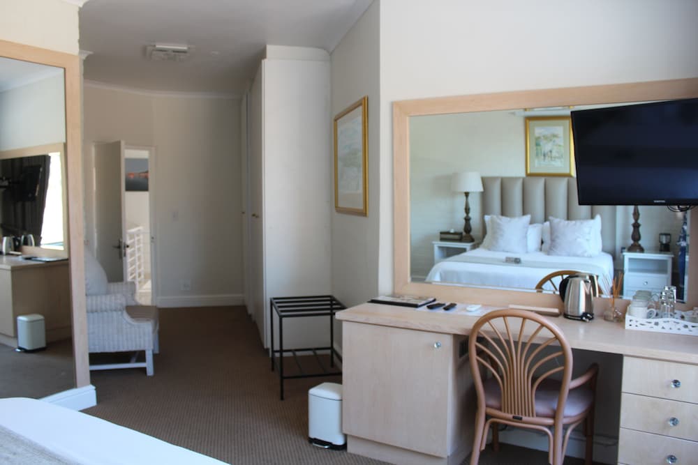 Фото Cinnamon House Bed and Breakfast