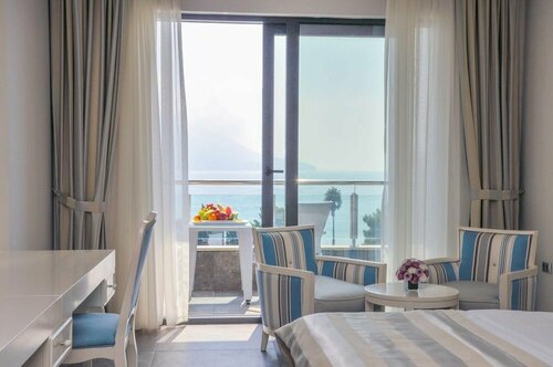 Гостиница Hotel Bracera в Будве