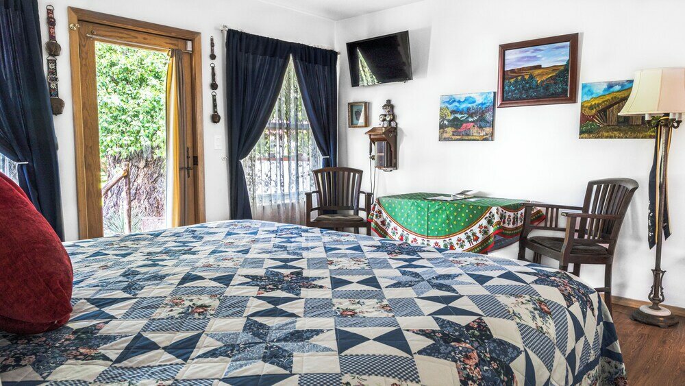 Фото Red Horse Bed and Breakfast