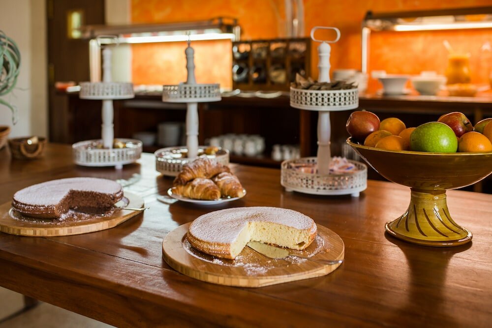 Фото Hotel Ca'l Bisbe