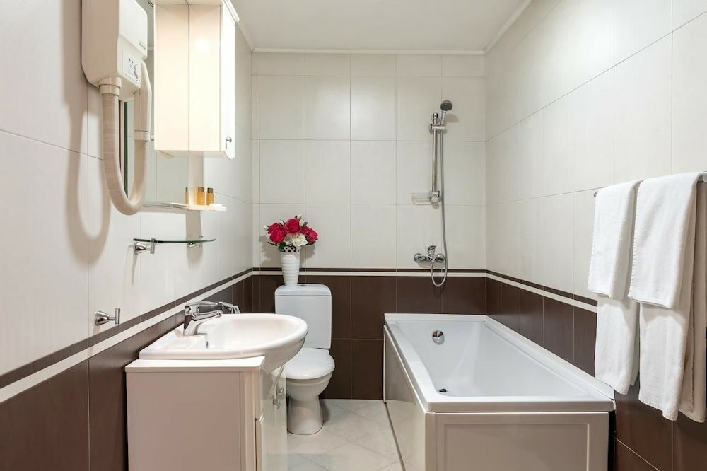 Фото Maxim Boutique Hotel