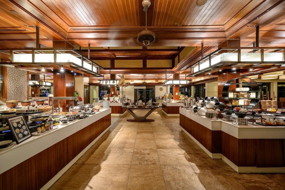 Фото Centara Grand Beach