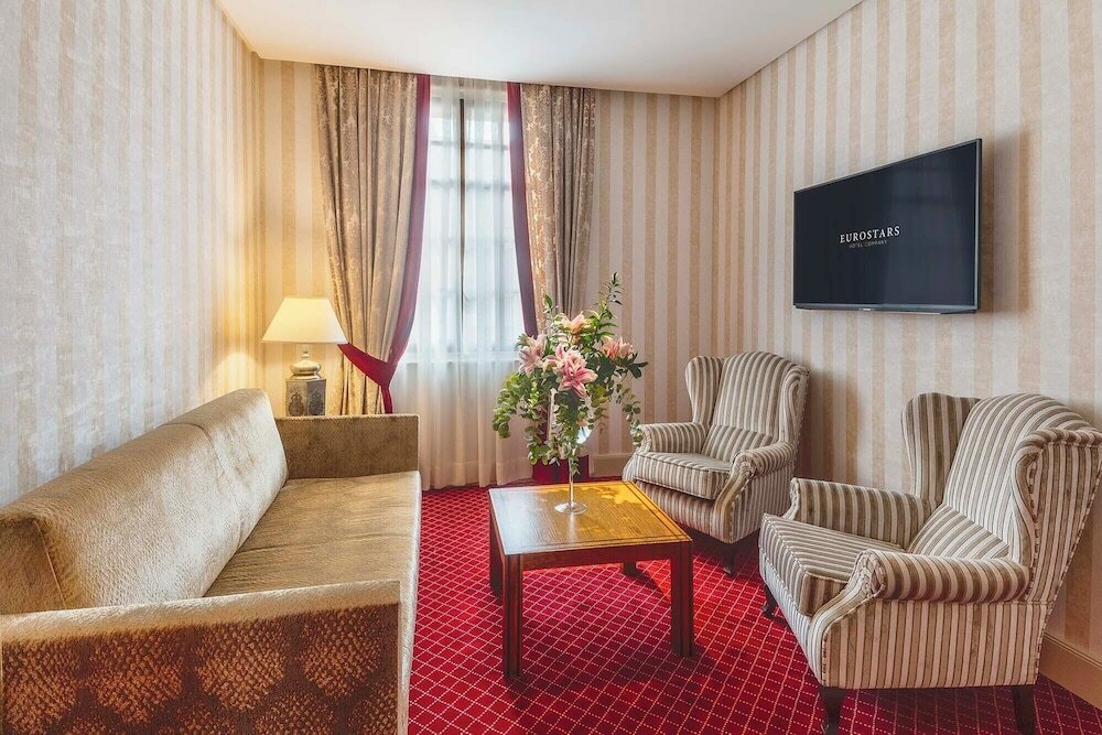 Фото Eurostars Hotel De La Reconquista