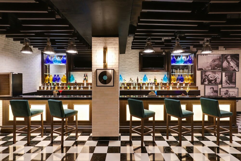 Фото Lemon Tree Premier Mumbai Intl. Airport