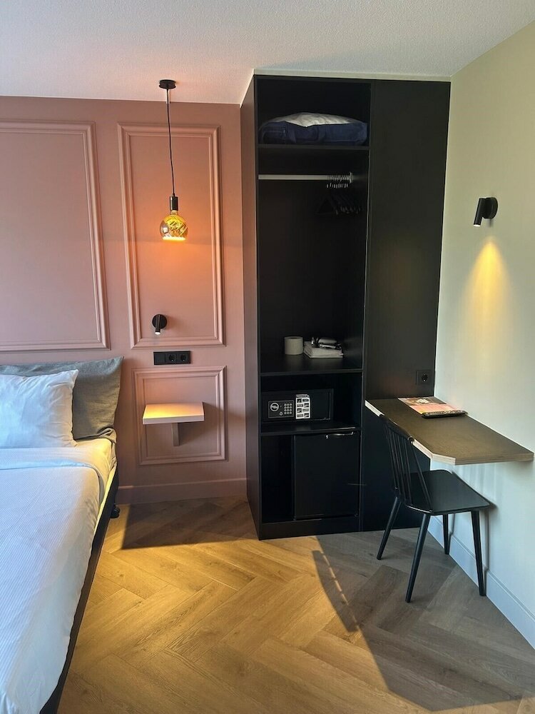 Фото Buitenplaats Vaeshartelt