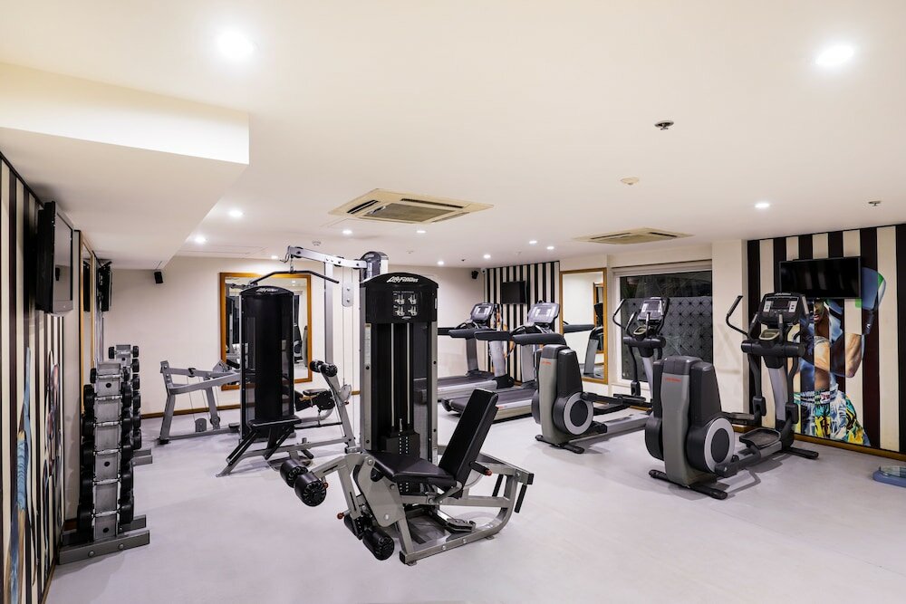 Фото Lemon Tree Premier, Ulsoor Lake, Bengaluru