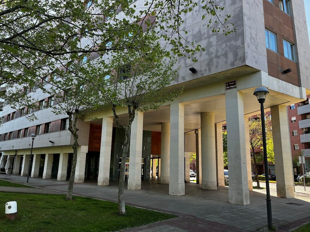 Фото Hotel Logroño Parque